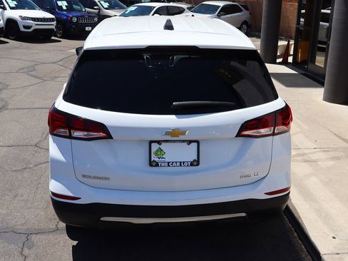Used 2022 Chevrolet Equinox LT image 10