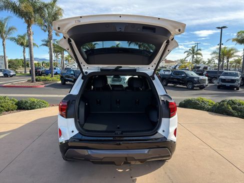 New 2026 GMC Terrain AT4 image 7