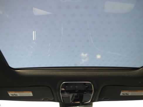 New 2025 Mercedes-Benz C 300 4MATIC Sedan image 30