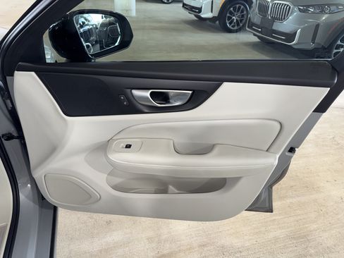 Used 2024 Volvo S60 B5 Plus w/ Climate Package FWD image 9
