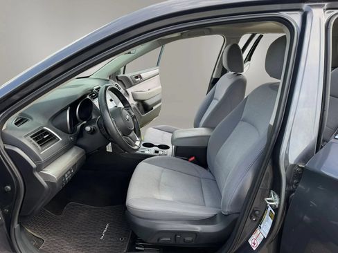Used 2018 Subaru Outback 2.5i Premium AWD/4WD image 12
