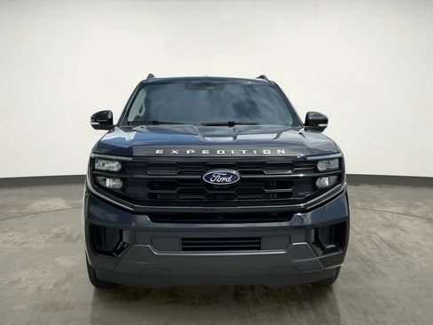 Used 2025 Ford Expedition Max Active AWD/4WD image 12