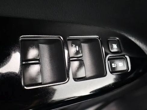 Used 2024 Mitsubishi Eclipse Cross LE AWD/4WD image 21