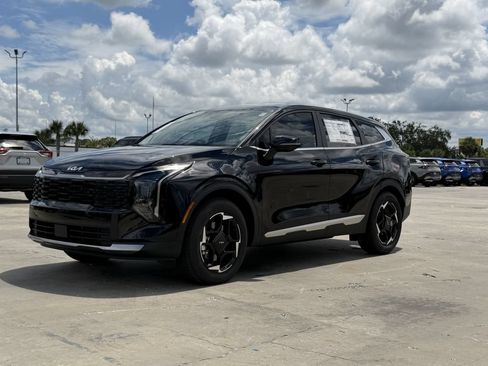 New 2027 Kia Sportage EX FWD image 8