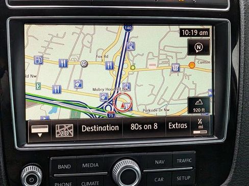 Used 2017 Volkswagen Touareg Sport image 30