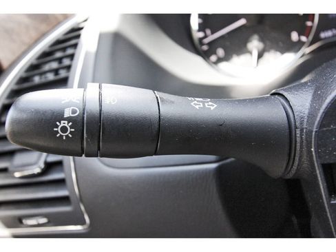 Used 2023 INFINITI QX80 Premium Select w/ All-Season Package RWD image 17