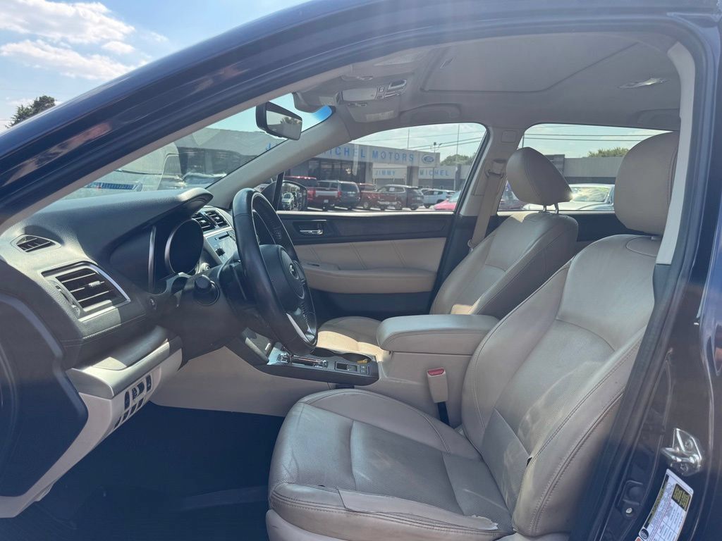 Used 2018 Subaru Outback 3.6R Limited AWD/4WD image 5