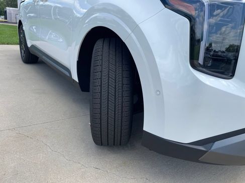 New 2027 Kia Carnival SX Prestige FWD image 19