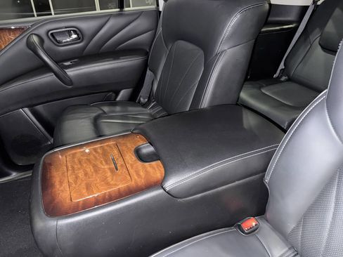 Used 2017 INFINITI QX80 4WD w/ Deluxe Technology Package image 36