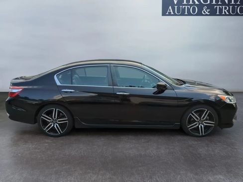 Used 2017 Honda Accord Sport Special Edition image 6
