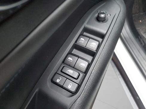 New 2026 Jeep Compass Latitude AWD/4WD image 7