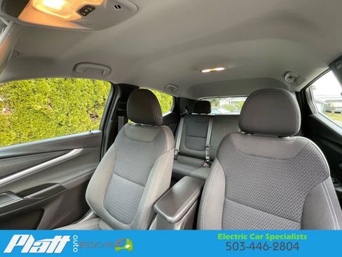 Used 2023 Chevrolet Bolt EUV LT image 35