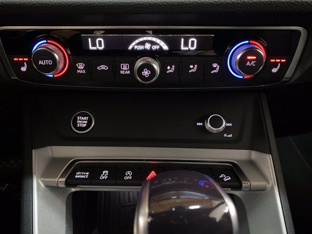 Used 2024 Audi Q3 2.0T Premium w/ Convenience Package AWD/4WD image 54