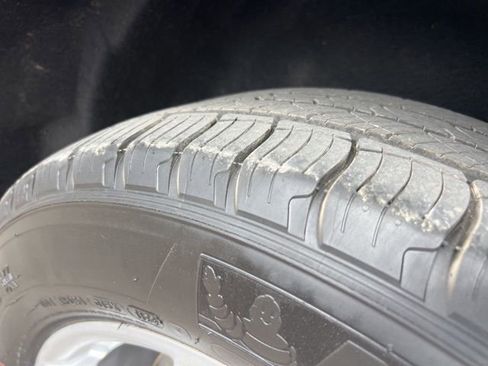 Certified 2024 Ford Edge SEL w/ Convenience Package image 27