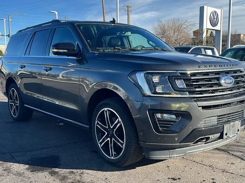 Used 2021 Ford Expedition Max Limited image 3