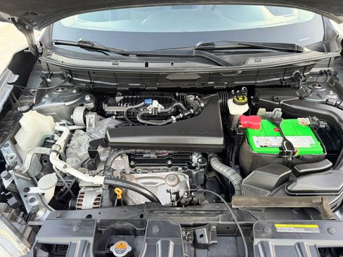 Used 2017 Nissan Rogue S image 20