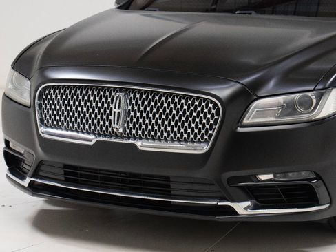 Used 2019 Lincoln Continental Reserve image 10