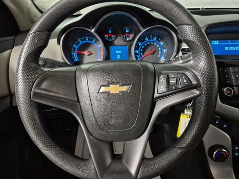 Used 2012 Chevrolet Cruze LS w/ Connectivity Package FWD image 8