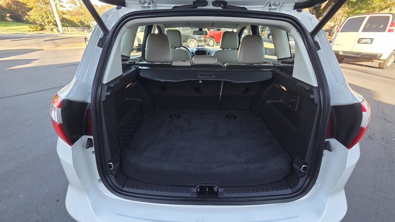 Used 2015 Ford C-MAX SEL w/ Equipment Group 302A FWD image 19