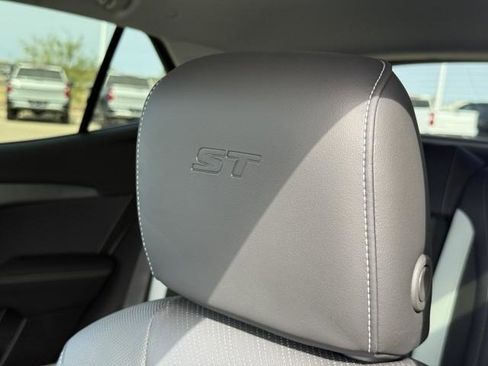 New 2026 Buick Envision Sport Touring image 17