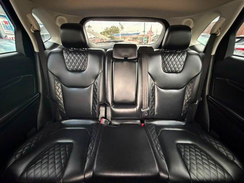 Used 2023 Ford Edge Titanium AWD/4WD image 31