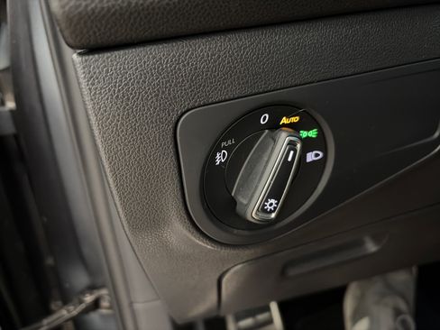 Used 2020 Volkswagen Tiguan SEL Premium R-Line image 23