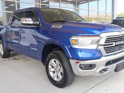 Used 2019 RAM 1500 Laramie AWD/4WD image 1