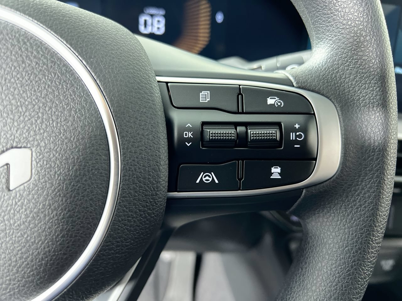 New 2026 Kia K5 LXS FWD image 18
