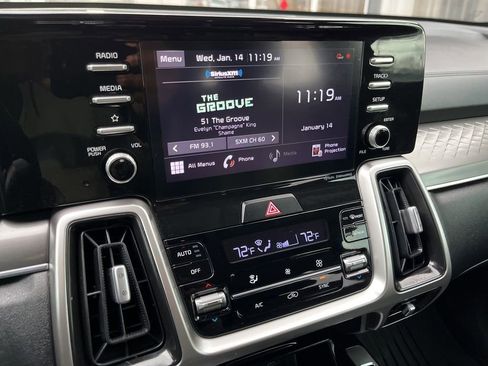 Used 2021 Kia Sorento S w/ Panoramic Sunroof Package image 32