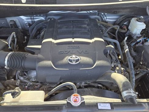 Used 2020 Toyota Tundra SR5 w/ SR5 Upgrade Package image 32