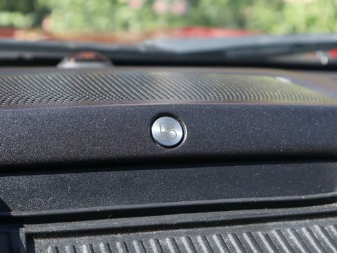 Used 2018 Ford F150 Platinum w/ Equipment Group 701A Luxury image 28