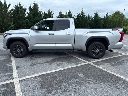 Used 2024 Toyota Tundra SR5 w/ SR5 Convenience Package AWD/4WD image 8
