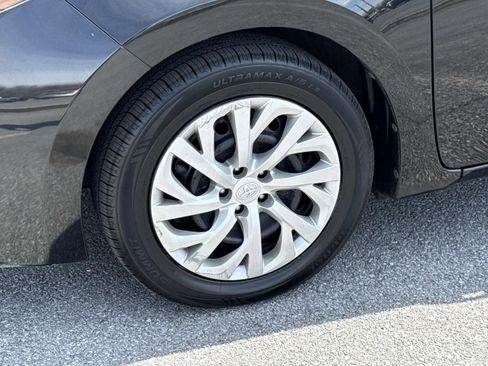 Used 2017 Toyota Corolla LE w/ Carpet Mat Package (TMS) image 7