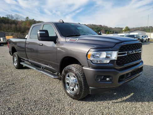 Used 2023 RAM 2500 Big Horn w/ Level B Equipment Group image 1