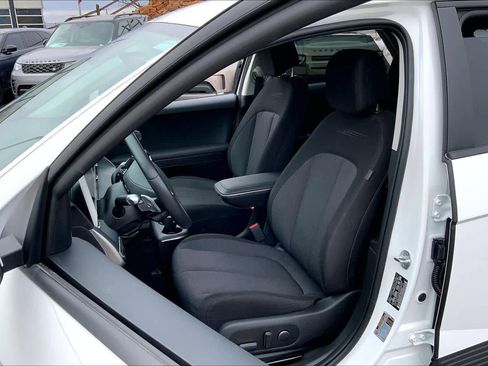 Used 2024 Hyundai Ioniq 5 SEL image 6