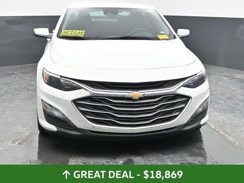 Used 2025 Chevrolet Malibu LT image 4