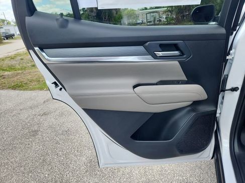 New 2026 GMC Terrain Elevation FWD image 9