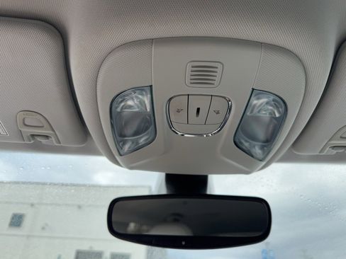 Used 2018 Jeep Compass Latitude w/ Popular Equipment Group image 28