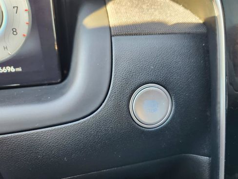 Certified 2024 Hyundai Santa Cruz Limited image 35