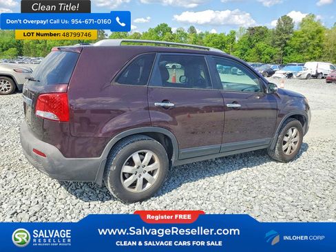 Used 2013 Kia Sorento LX w/ Convenience Pkg FWD image 4