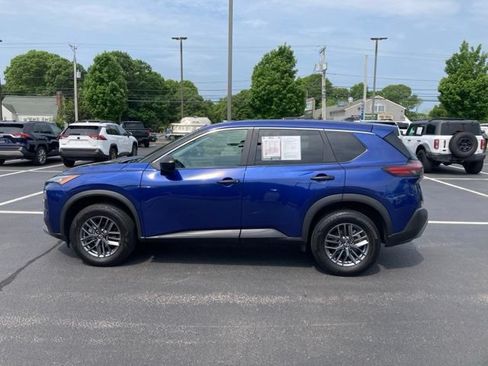 Used 2023 Nissan Rogue S AWD/4WD image 2
