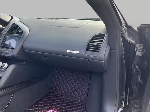 Used 2011 Audi R8 V10 AWD/4WD image 17