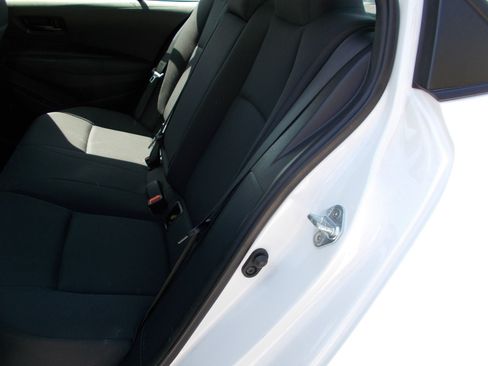 Used 2024 Toyota Corolla LE FWD image 9