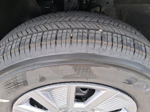 New 2026 Nissan Kicks S image 22