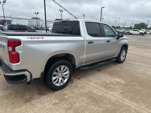 Used 2022 Chevrolet Silverado 1500 Custom AWD/4WD image 31