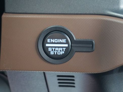 Certified 2024 Ford Bronco Outer Banks AWD/4WD image 8