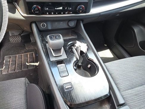 Used 2023 Nissan Rogue SV FWD image 18