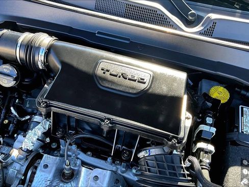 Used 2024 Jeep Compass Latitude image 34