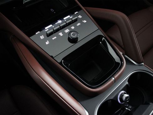 New 2026 Porsche Cayenne E-Hybrid image 14