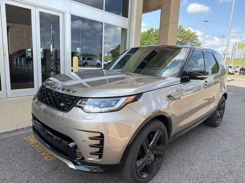 Used 2024 Land Rover Discovery Dynamic SE AWD/4WD image 1